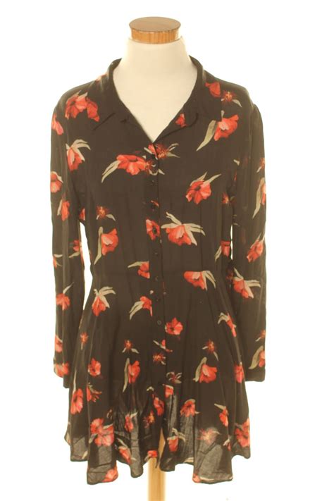 Robe Casual Zara De La Taille L De Couleur Fleurs