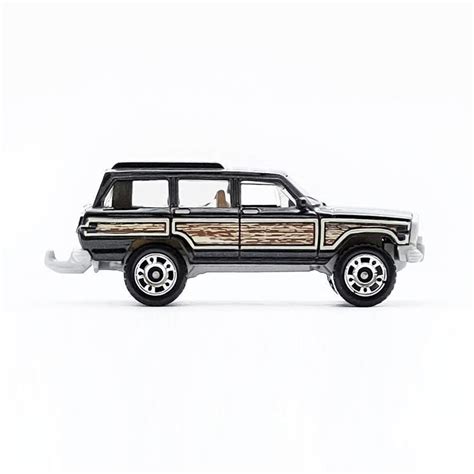 Matchbox Jurassic World 89 Jeep Wagoneer Mattel Toymania Loja