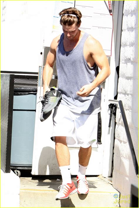 Full Sized Photo Of Patrick Schwarzenegger Shows Off Huge Muscles 01