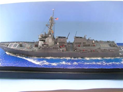 Uss Momsen – DDG-92 - 1/350 Trumpeter - iModeler