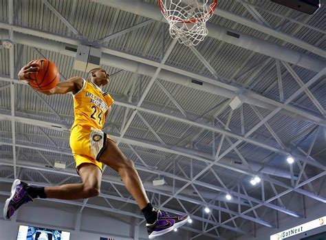 Watch: Hansel Enmanuel brings the thunder, wins City of Palms dunk contest