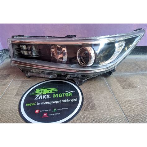 Jual Headlamp Lampu Depan Toyota Innova Reborn Venturer 2022 2023