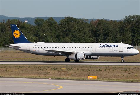 D AIDJ Lufthansa Airbus A321 231 Photo By Alexander Zur ID 842486