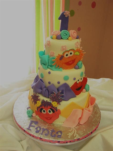 Fantas Sesame Street Cake A Photo On Flickriver Sesame Street Cake