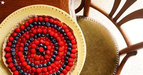 Tarte au citron et aux fruits rouges sans gluten dessert été de