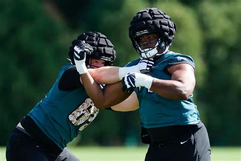 Jonathan Taylor Among The Few Nfl Players To Wear The Guardian Cap On