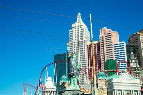 New York New York in Las Vegas Editorial Photography - Image of eiffel ...