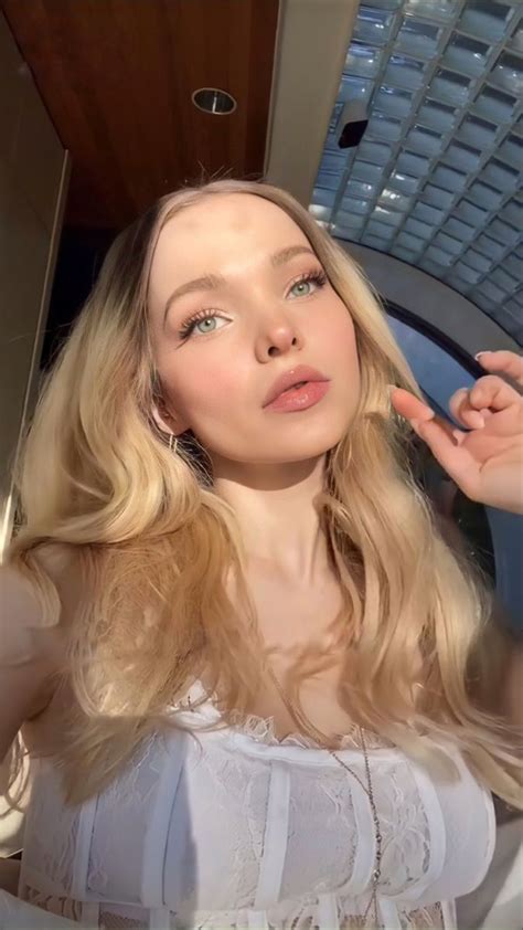 Dove Cameron Via Tiktok Decendentes Atrizes Cabelo E Maquiagem