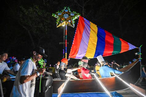 UP S Lantern Parade Brings Holiday Cheer ABS CBN News