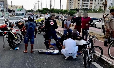 Acidente Envolvendo Motocicleta E Bicicleta Deixa Duas Pessoas Feridas