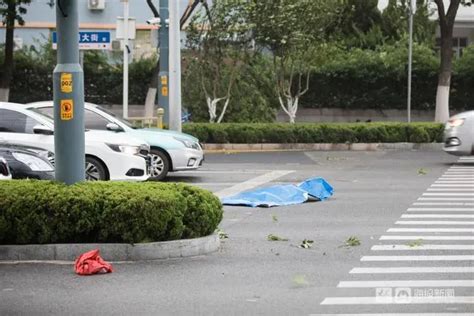 济南大风冲上热搜！10级大风 雷电冰雹！山东13市将有强对流天气！青岛 澎湃号·媒体 澎湃新闻 The Paper