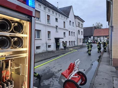 Dachstuhlbrand Mit Menschenleben In Gefahr