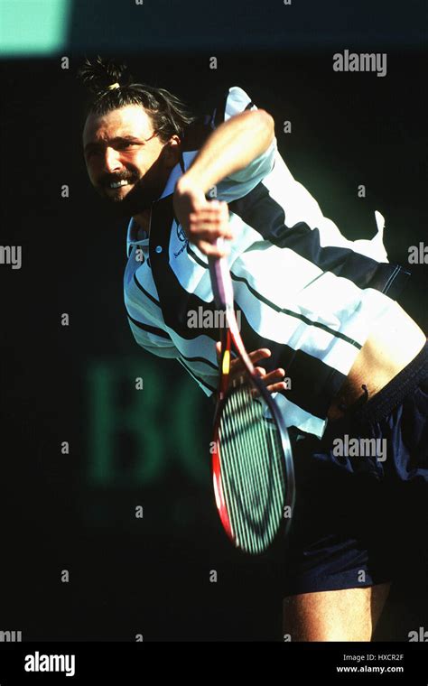 Goran Ivanisevic Serving Hi Res Stock Photography And Images Alamy