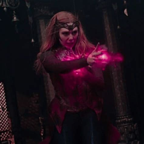 Scarlet Witches Powers In Pink Scarlet Witch Marvel Scarlet Witch