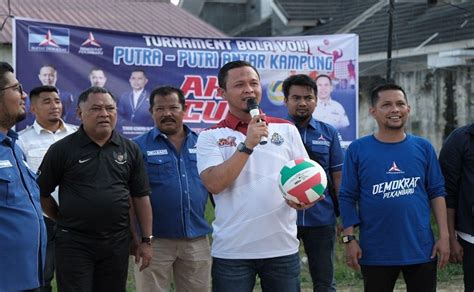 Sambut Hut Ke Demokrat Agung Nugroho Buka Turnamen Volly Ahy Cup