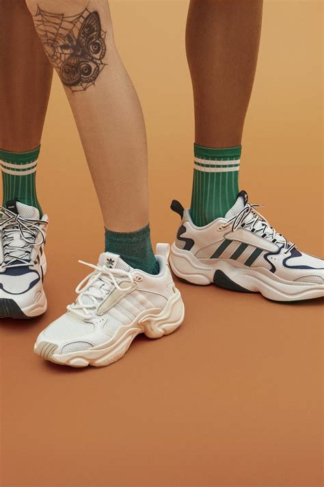 NAKED x adidas Consortium 联手打造全新复古老爹鞋 NOWRE现客