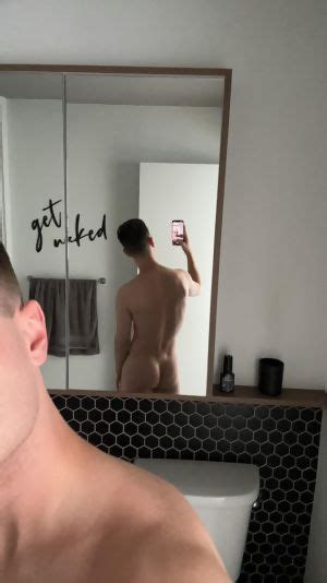 Who Wants To Get Naked With Me Reddit NSFW