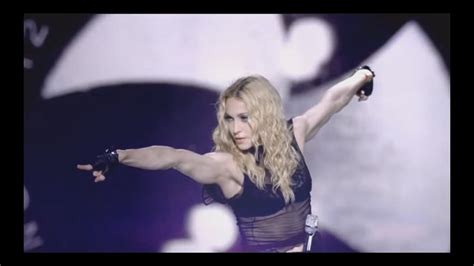 Madonna Vogue [sticky And Sweet Tour] Hd Youtube