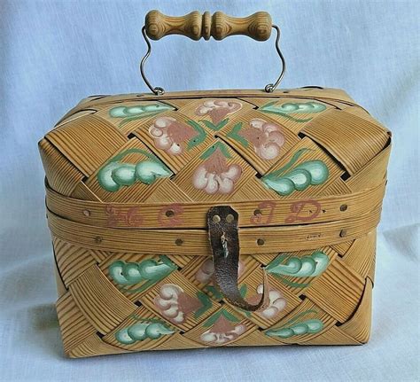 Hand Crafted Painted Woven Wood Basket With Hinged Lid Handle Vintage