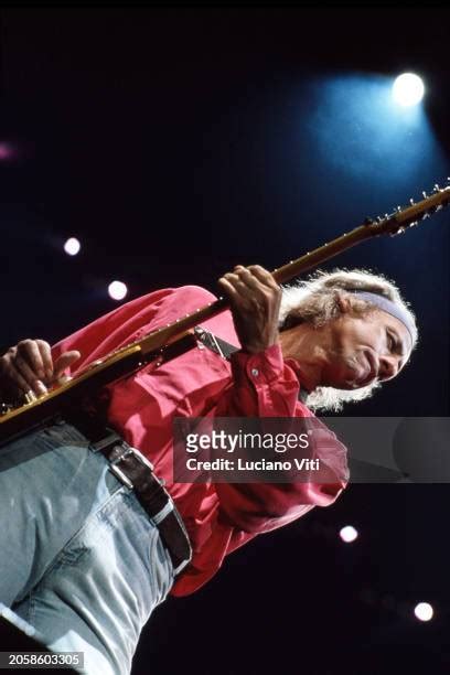 56 Mark Knopfler Performs In Rome Stock Photos High Res Pictures And