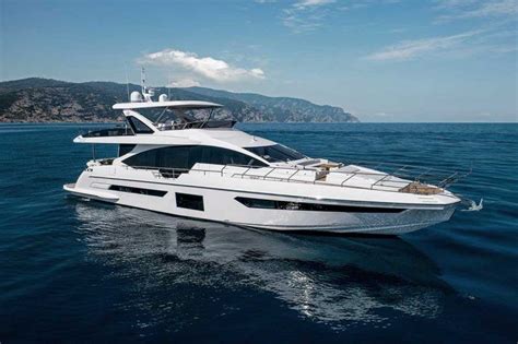 Azimut Grande Metri The Smallest Luxury Yacht Artofit