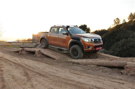 Nissan Navara AT32 Off Roading With Nissan S Beast