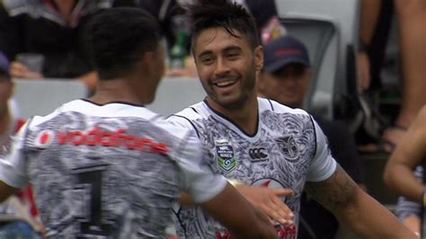 Auckland Nines Video Roger Tuivasa Sheck And Shaun Johnson Classic Try