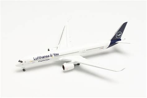 Herpa Wings Lufthansa Airbus A Lufthansa You D Aixp