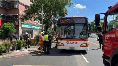 行人地獄再現！公車左轉沒停讓 新北翁走斑馬線遭輾輪下亡 社會焦點 太報 Taisounds