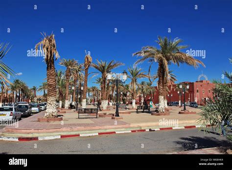 Adrar, algeria hi-res stock photography and images - Alamy