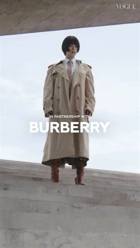 池田エライザさんのインスタグラム動画 池田エライザInstagram Burberry Trench Burberry