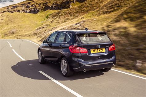 Bmw 2er Active Tourer Neue Fotos In Imperialblau Mit Luxury Line