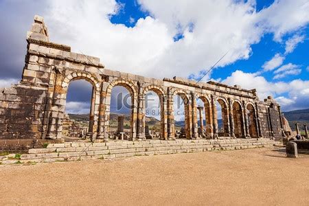 摩洛哥梅克内斯附近的 Volubilis 建筑桥梁高清摄影大图 千库网