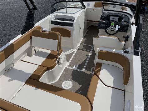 New 2020 Bayliner Vr6 Boat In Bracebridge Blbx3107 Pride Marine Group