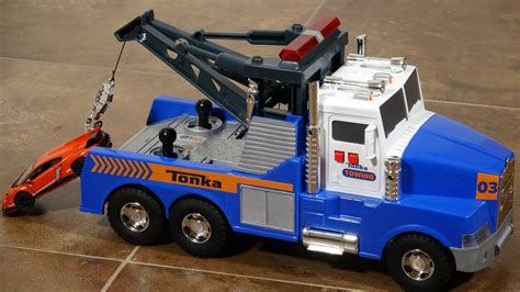 Super Exciting Tonka Tow Truck Motorized Winch Flasing Lights Amazing Tow Truck Youtube