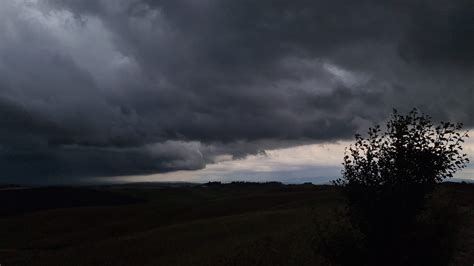 Pioggia E Temporali Forti Prolungato Il Codice Giallo A Tutto