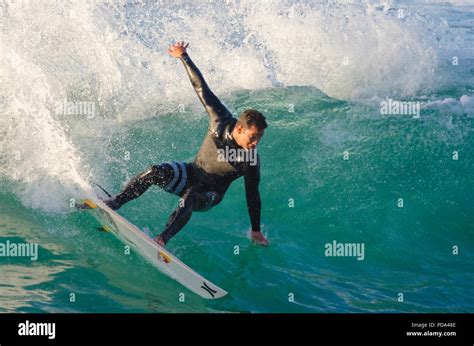 Forehand Cutback Hi Res Stock Photography And Images Alamy