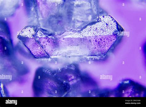 amazing sugar crystals under the microscope Stock Photo - Alamy