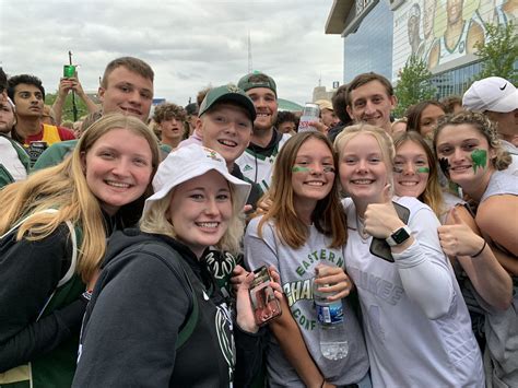 Photos Bucks Fans Take Over Milwaukee For Nba Finals