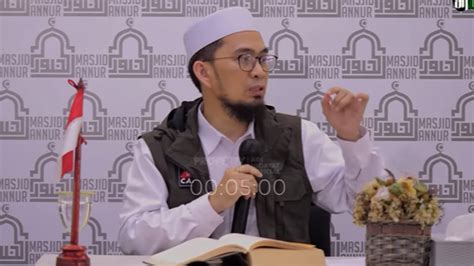 Imam Shalat Subuh Pakai Qunut Makmum Harus Ikut Atau Diam Saja Ustaz