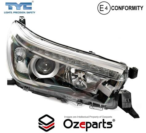 RH Right Hand Head Light Lamp LED For Toyota Hilux Ute 2015 2020 2WD