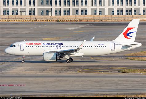 B 32DK China Eastern Airlines Airbus A320 251N Photo By Yan Shuai ID