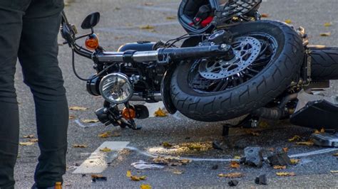 Leonberg Motorradfahrer Bei Unfall Schwer Verletzt Leonberger