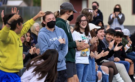 Spring Lake Middle School students answer call to help homeless