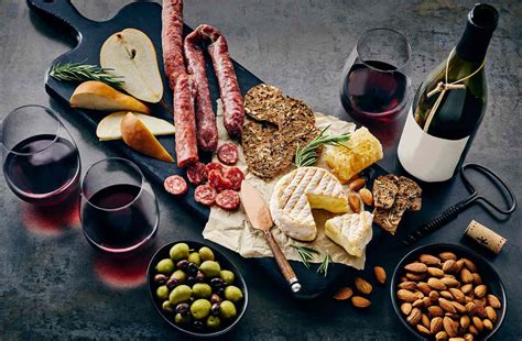 How To Pair A Charcuterie Board With Wine