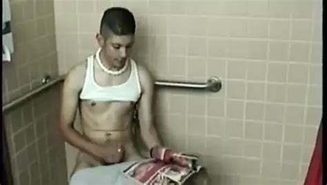 Mature Amateur Joey Jerking Off Gay Porn XHamster