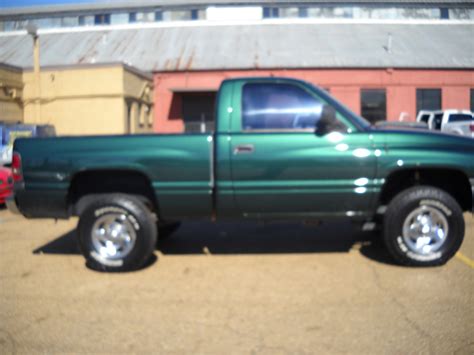 2000 Dodge Ram Pickup 1500 St