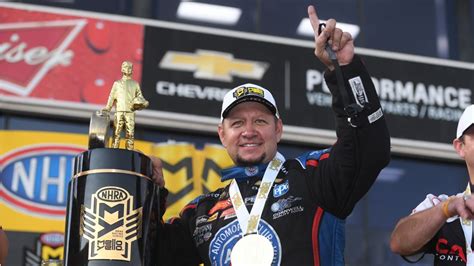 Robert Hight drives Camaro to third Funny Car championship in Pomona | NHRA