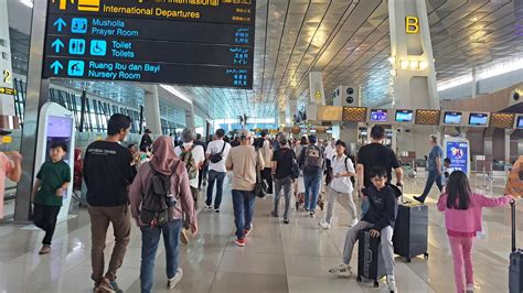 Libur Sekolah Pergerakan Penumpang Bandara Soetta Naik Hingga 183 Ribu