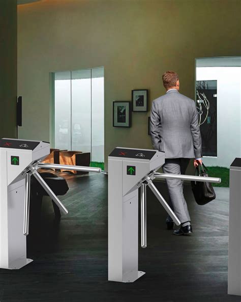 Tripod Turnstile Gate Adapts To Small Installation Space